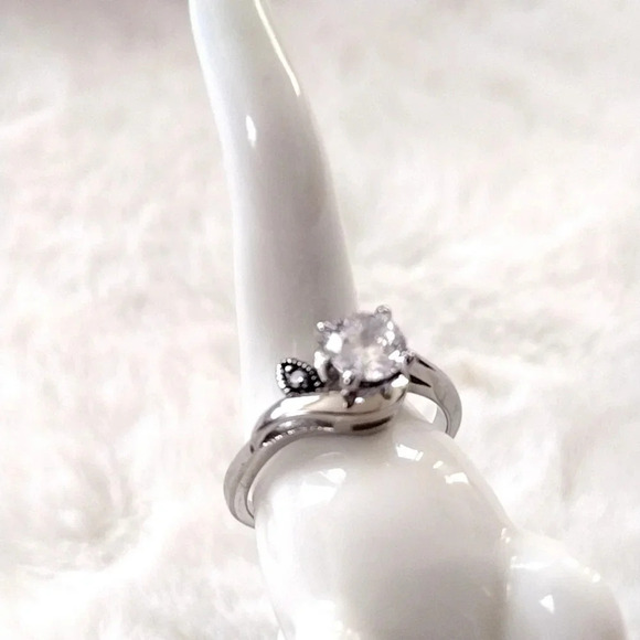 Women's Solitaire CZ Ring Hypoallergenic Stainless Steel | Size 10 - Picture 5 of 9